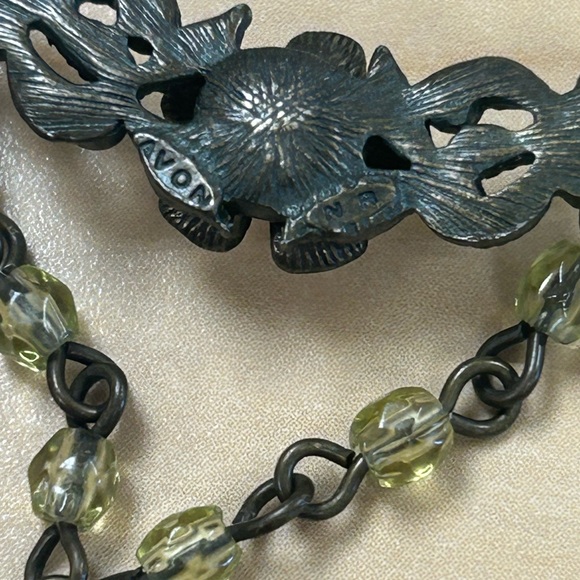 Avon Nina Ricci Necklace with Pink and Green Floral Design - Picture 5 of 6